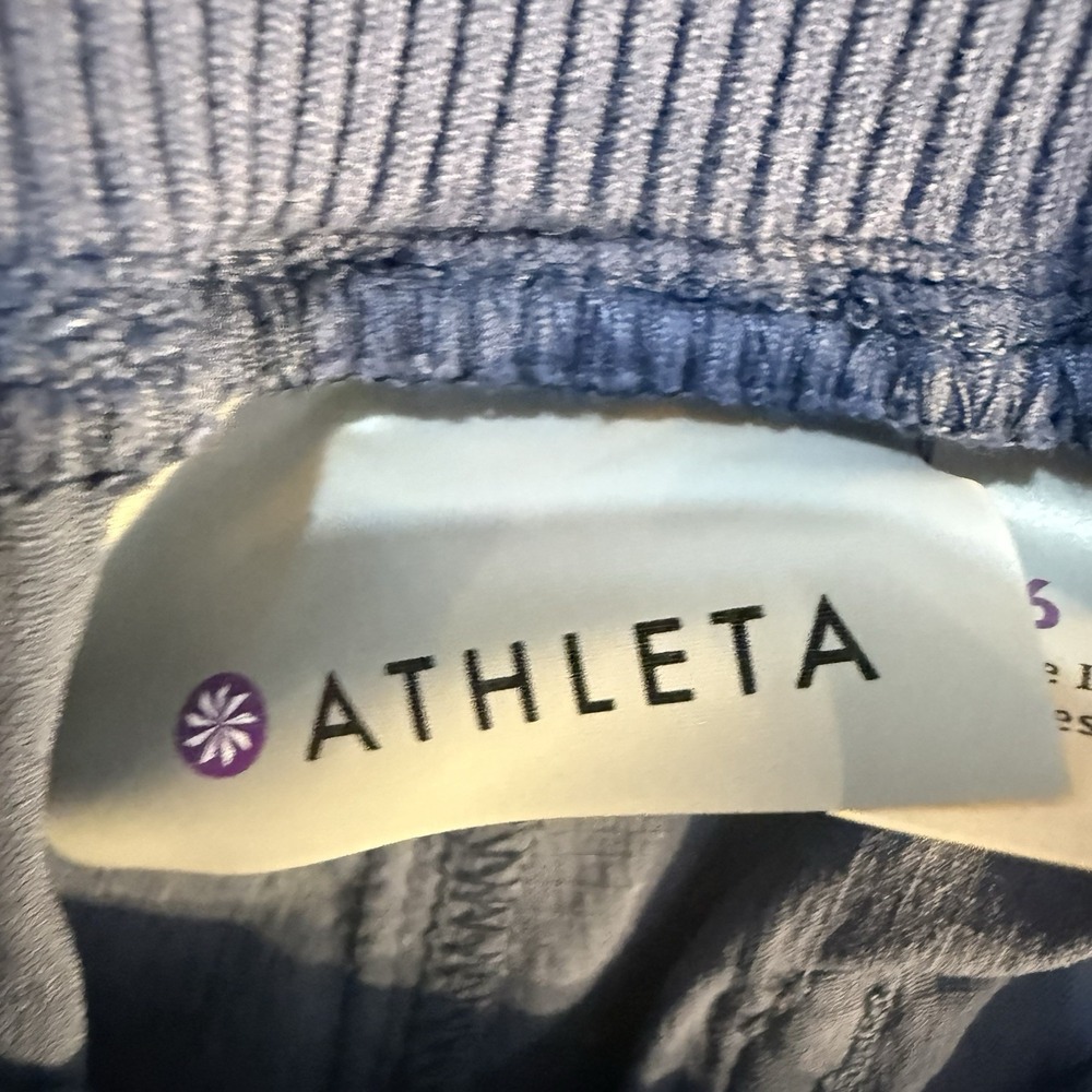 Athleta Trekkie Hiking Shorts Womens 6 Blue Zip Pocket Nylon Spandex - Picture 4 of 13